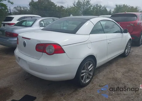 2008 Volkswagen Eos Lux z USA, uszkodzony, nr VIN WVWFA71F78V013524